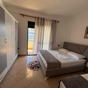 Rikardo Apartament Appartamento